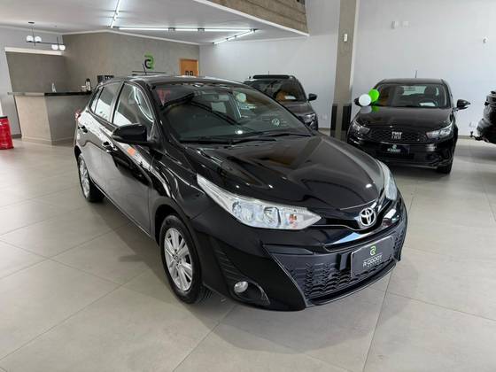 TOYOTA YARIS 1.3 16V FLEX XL PLUS TECH MULTIDRIVE